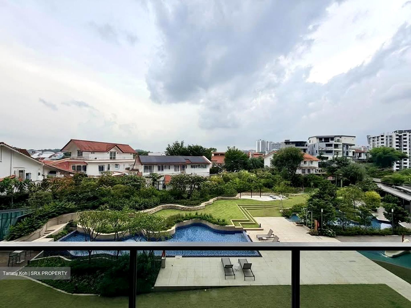 Amo Residence (D20), Apartment #595903001